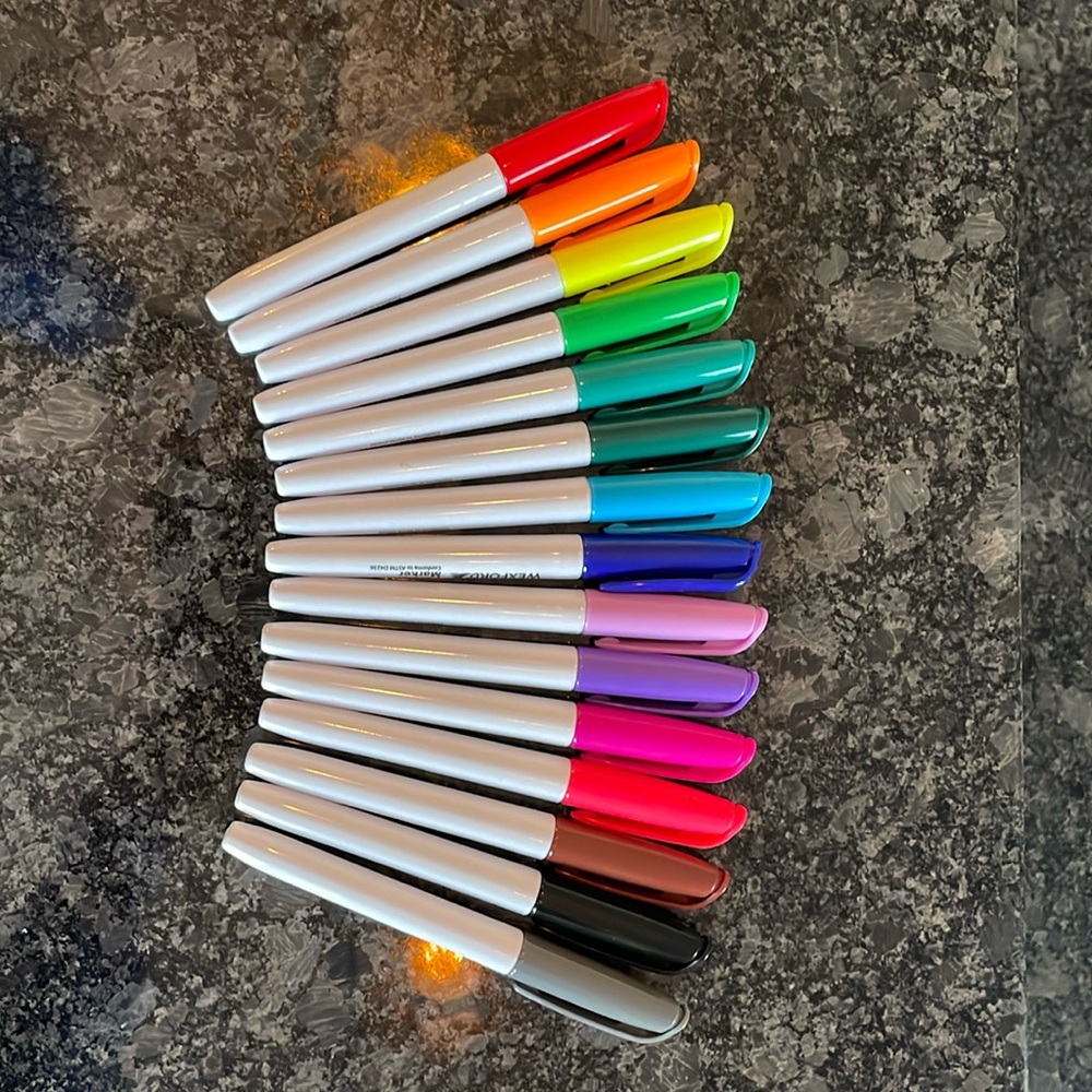 Brand New Set of 15 Permanent Markers